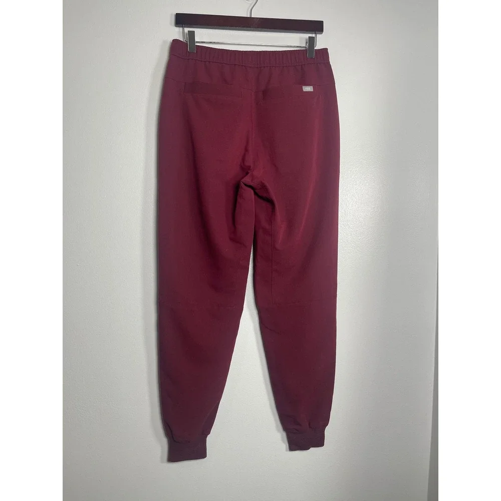 FIGS Technical Collection Tansen Jogger Scrub Pants Maroon Small MXXSW2004 Nurse